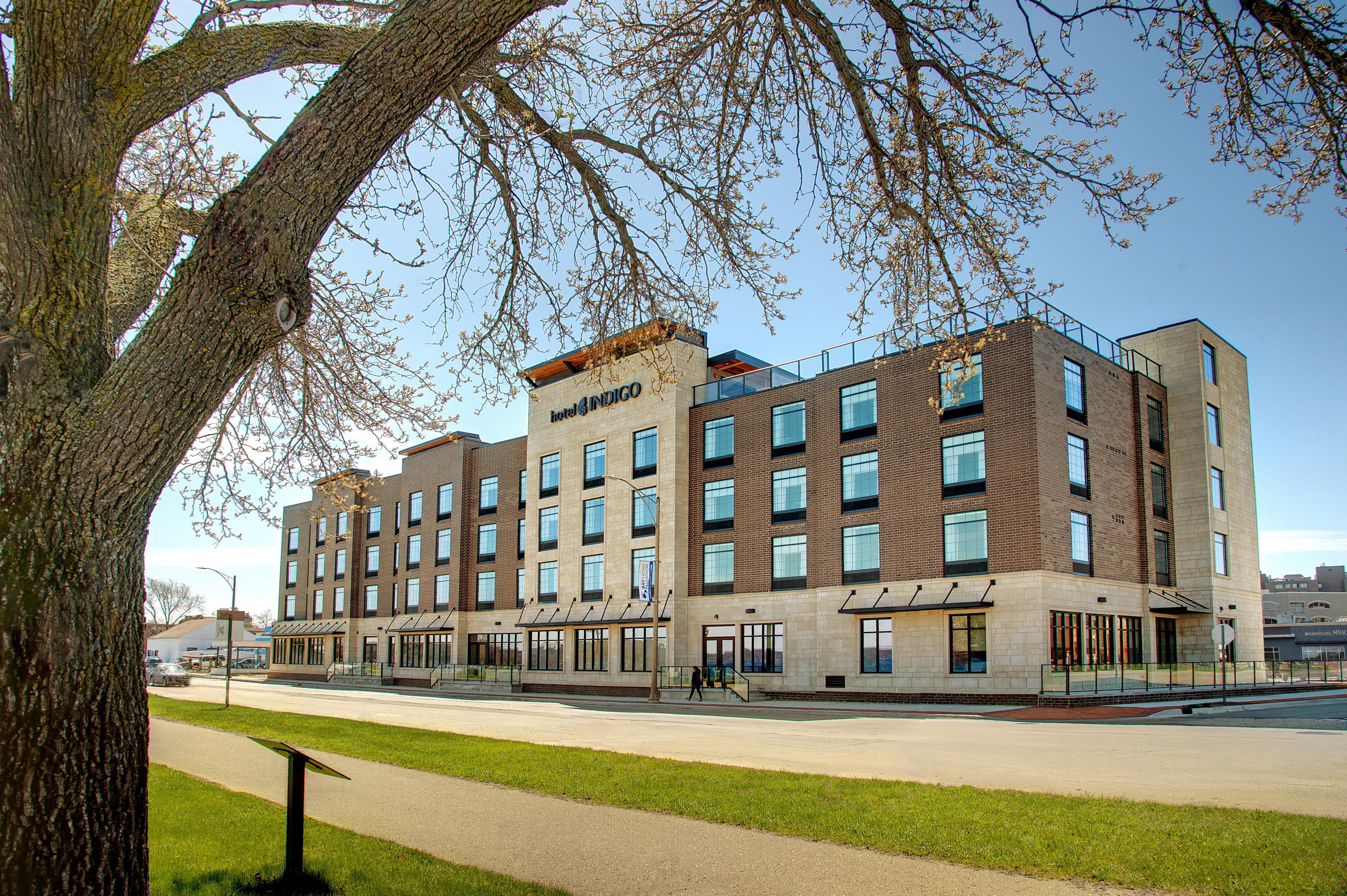 Hotel Indigo Traverse City By Ihg Kültér fotó