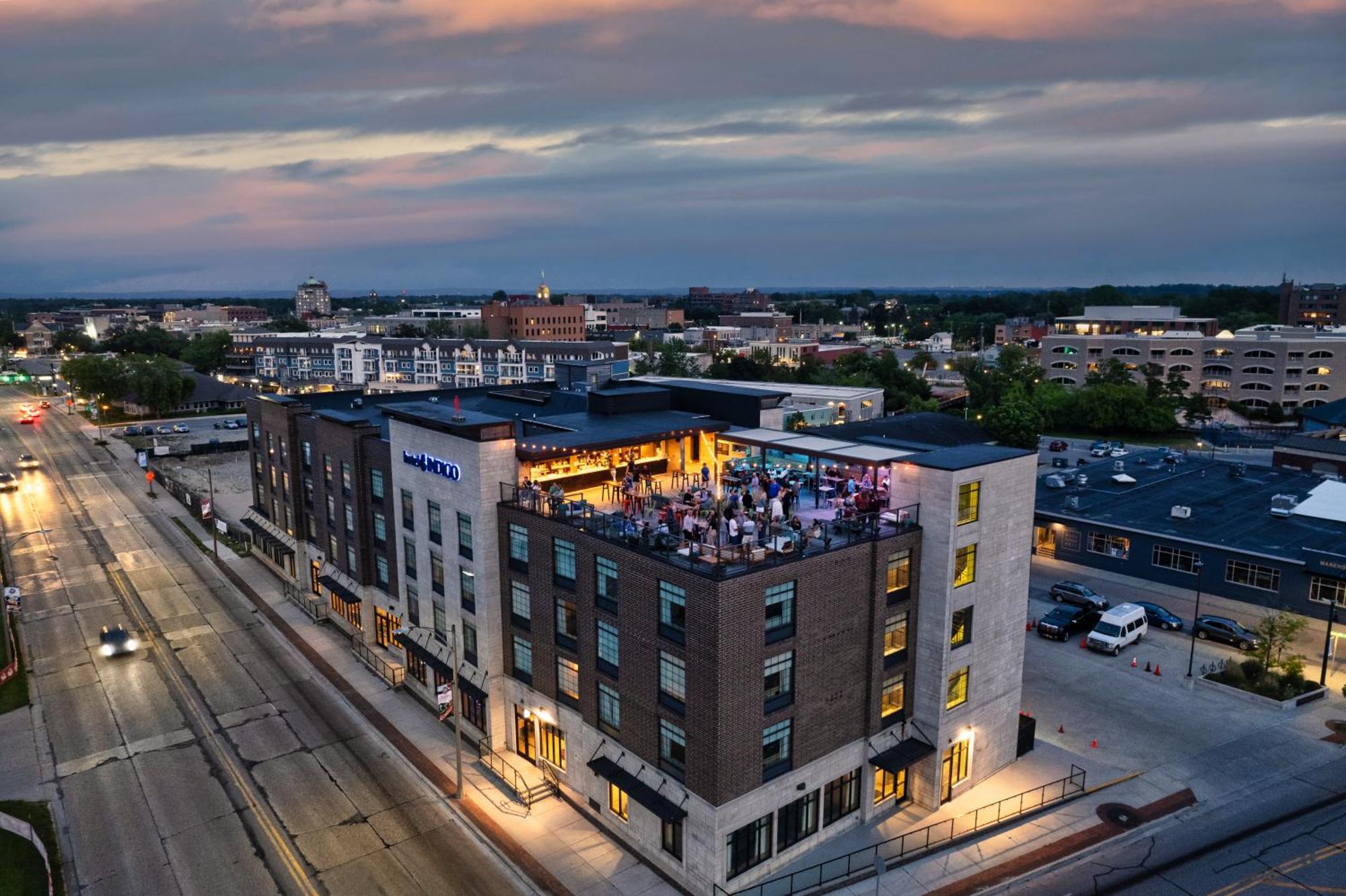Hotel Indigo Traverse City By Ihg Kültér fotó